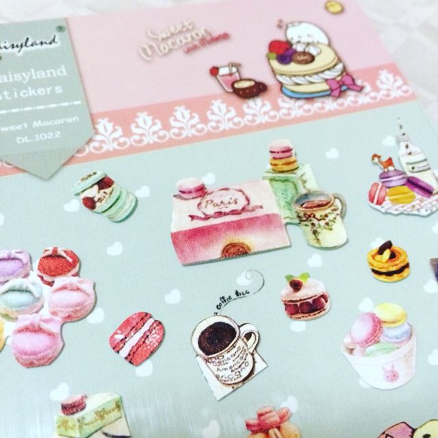 Daisyland Sticker: Sweet Macaron